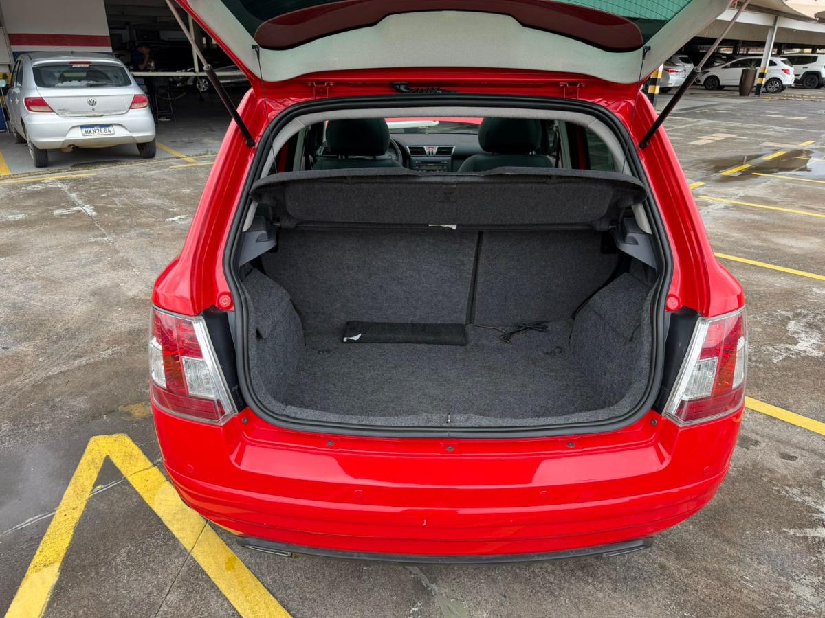Stilo - Foto #21 do anúncio à venda de Carro clássico