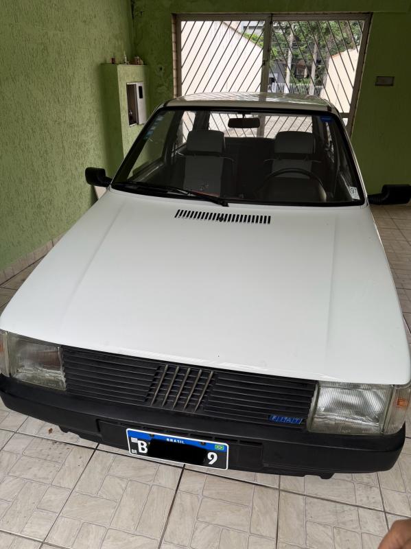 Uno - Foto #4 do anúncio à venda de Carro clássico
