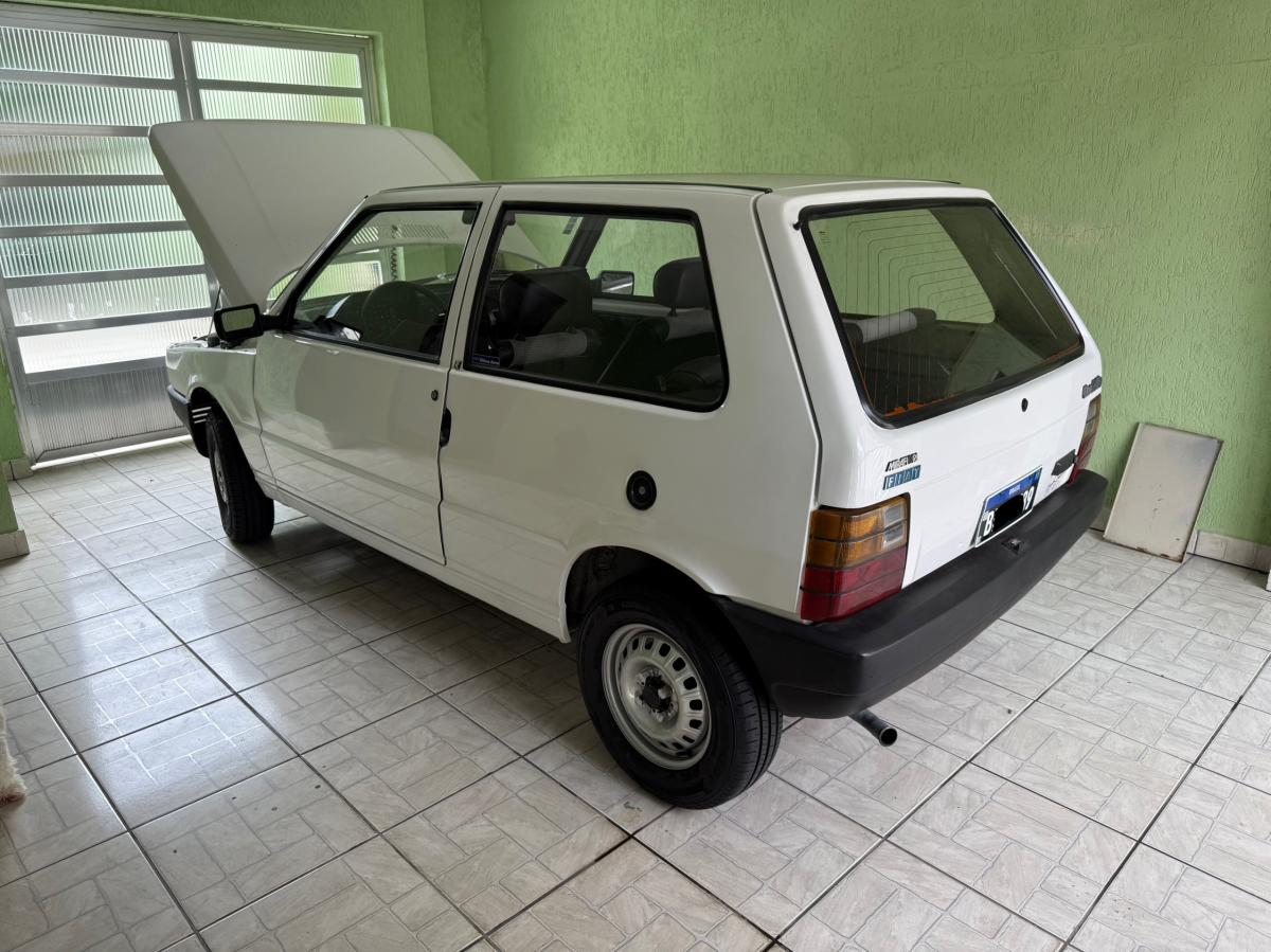 Uno - Foto #10 do anúncio à venda de Carro clássico