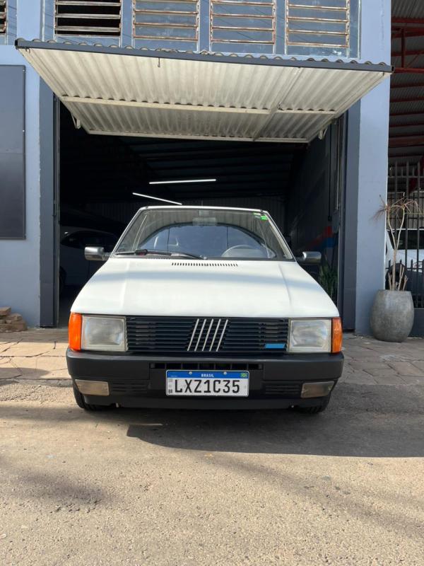 Uno - Foto #4 do anúncio à venda de Carro clássico