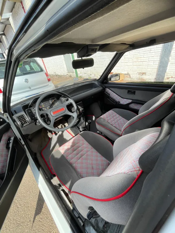 Uno - Foto #10 do anúncio à venda de Carro clássico