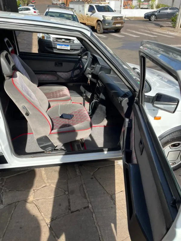 Uno - Foto #11 do anúncio à venda de Carro clássico
