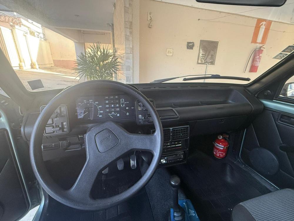 Uno - Foto #7 do anúncio à venda de Carro clássico