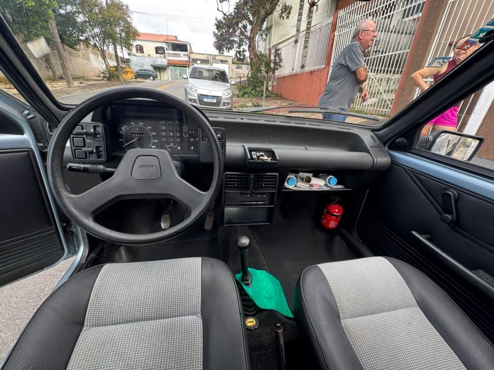 Uno - Foto #15 do anúncio à venda de Carro clássico