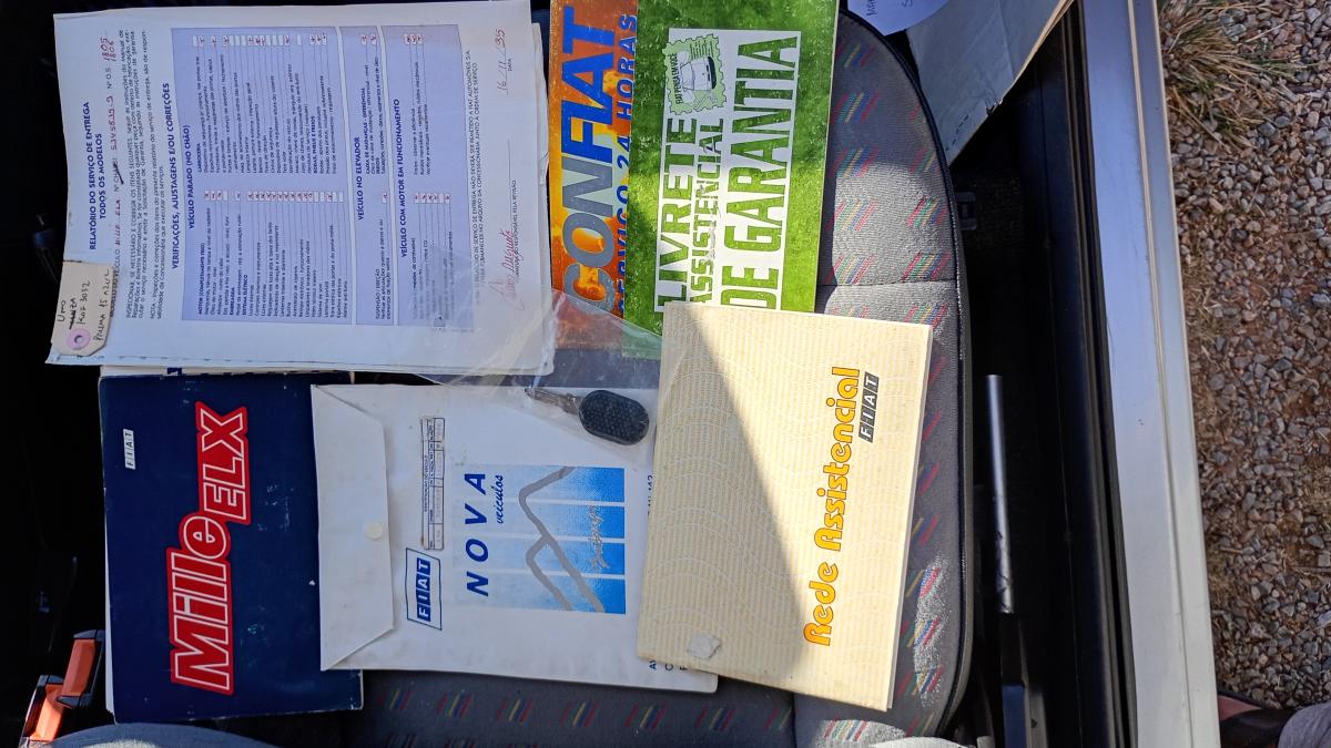 Uno - Foto #3 do anúncio à venda de Carro clássico