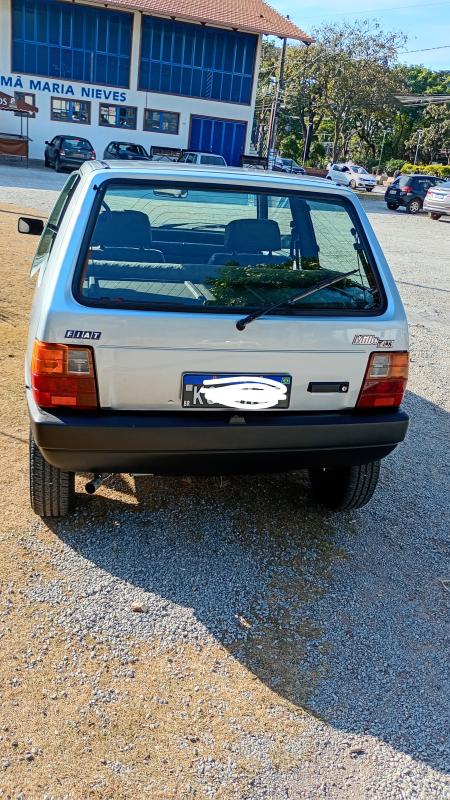 Uno - Foto #4 do anúncio à venda de Carro clássico