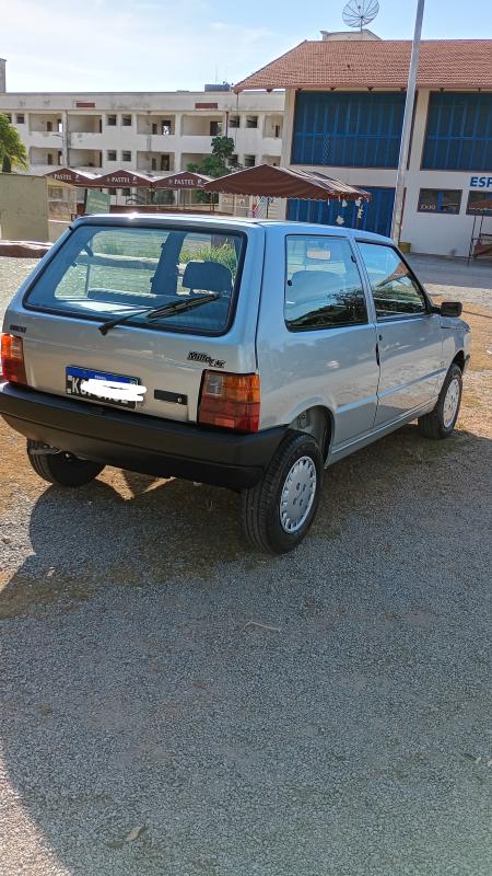 Uno - Foto #5 do anúncio à venda de Carro clássico