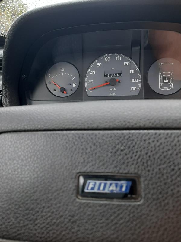 Uno - Foto #19 do anúncio à venda de Carro clássico