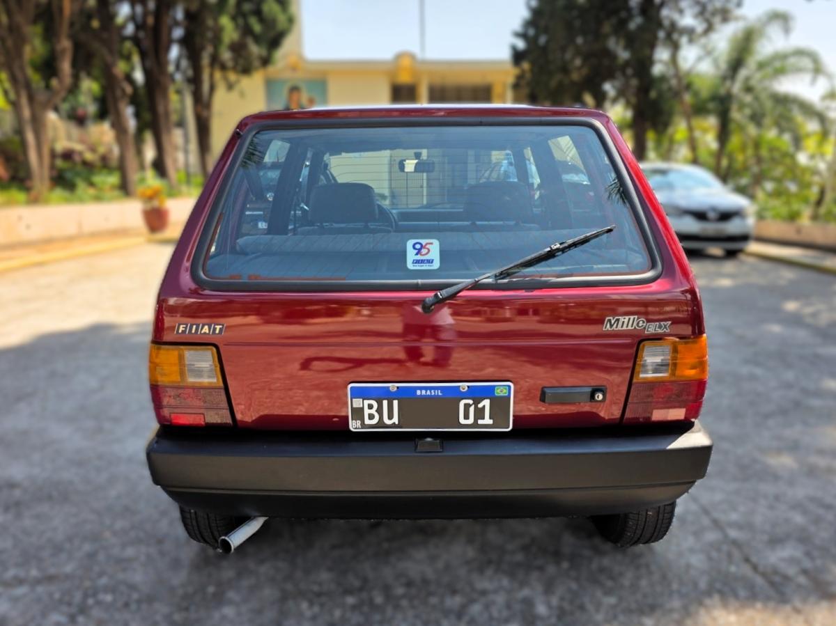 Uno - Foto #11 do anúncio à venda de Carro clássico