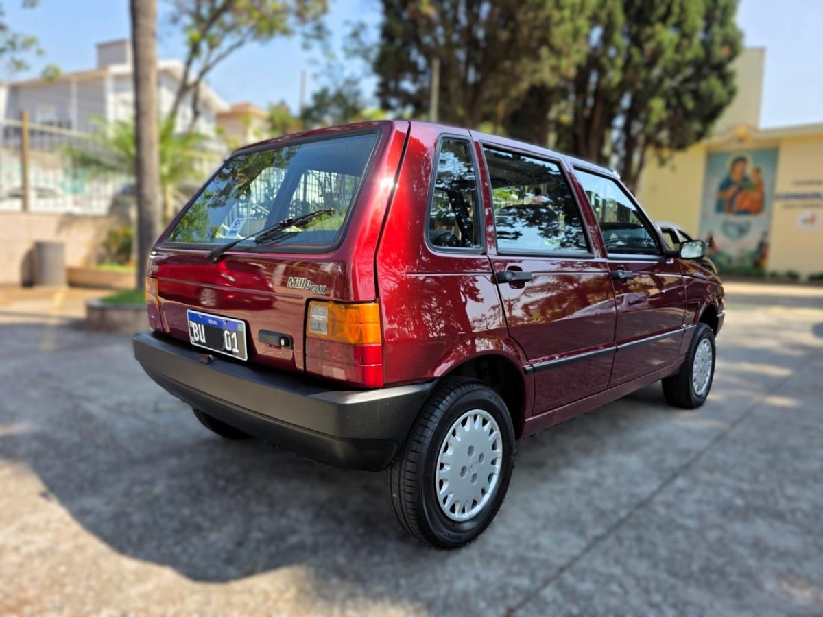 Uno - Foto #12 do anúncio à venda de Carro clássico