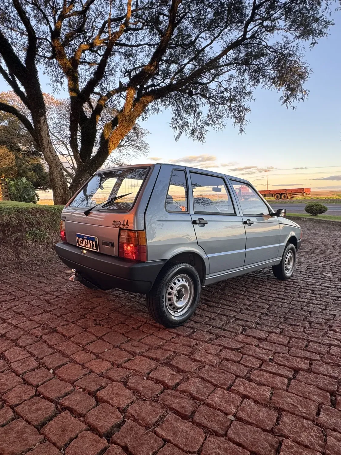 avv-fiat-uno-mille-economi-venda-9z4sze8-imagem-005