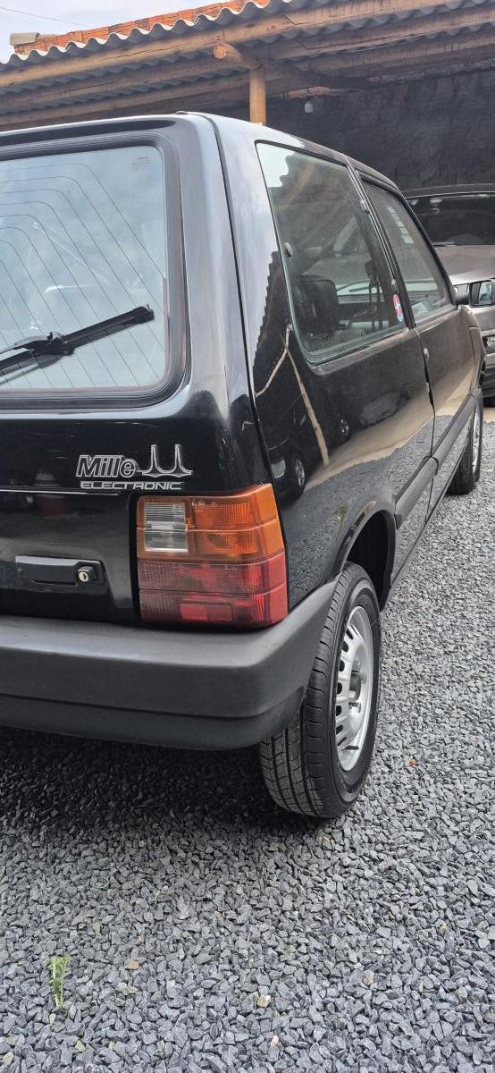 Uno - Foto #23 do anúncio à venda de Carro clássico