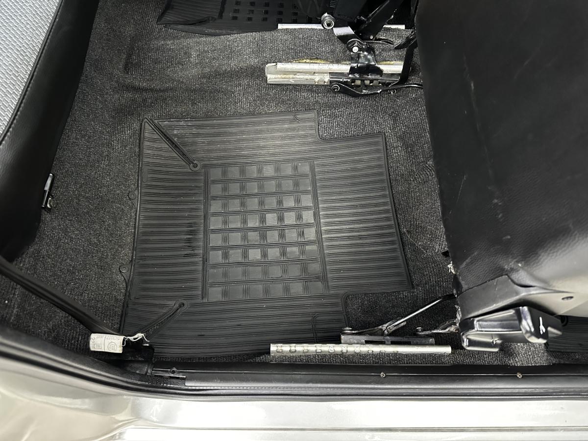 Uno - Foto #4 do anúncio à venda de Carro clássico