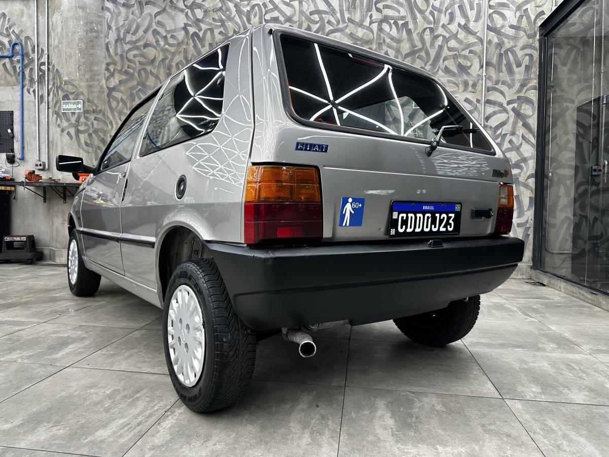 Uno - Foto #14 do anúncio à venda de Carro clássico