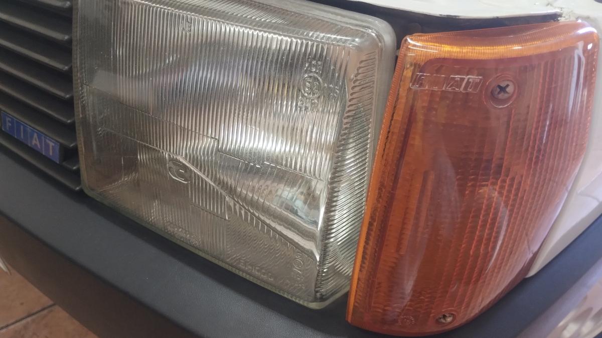 Uno - Foto #3 do anúncio à venda de Carro clássico