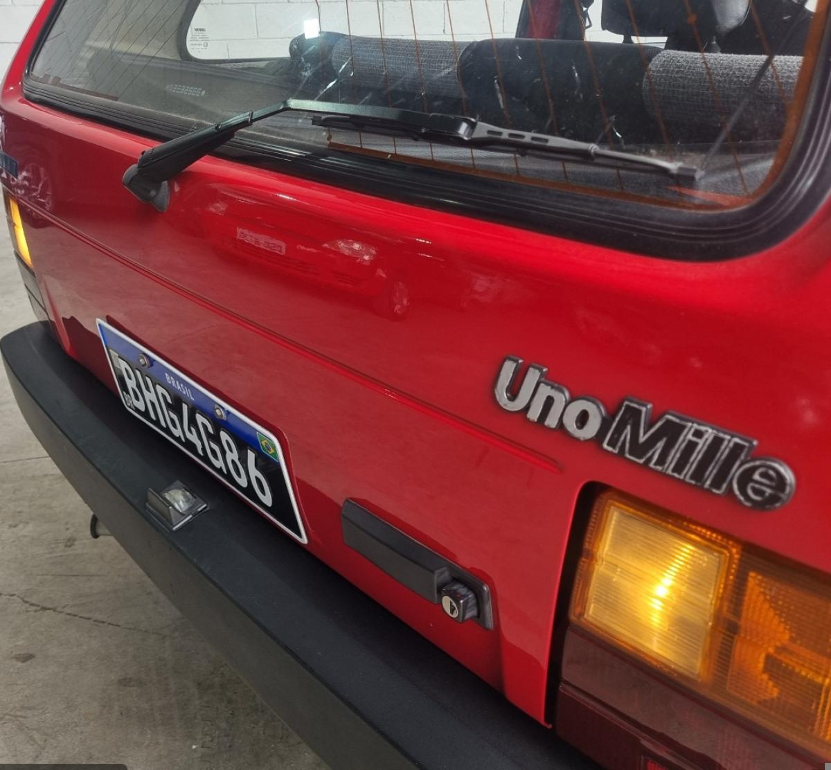 Uno - Foto #39 do anúncio à venda de Carro clássico