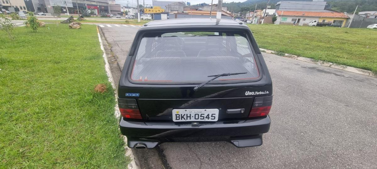 Uno - Foto #3 do anúncio à venda de Carro clássico
