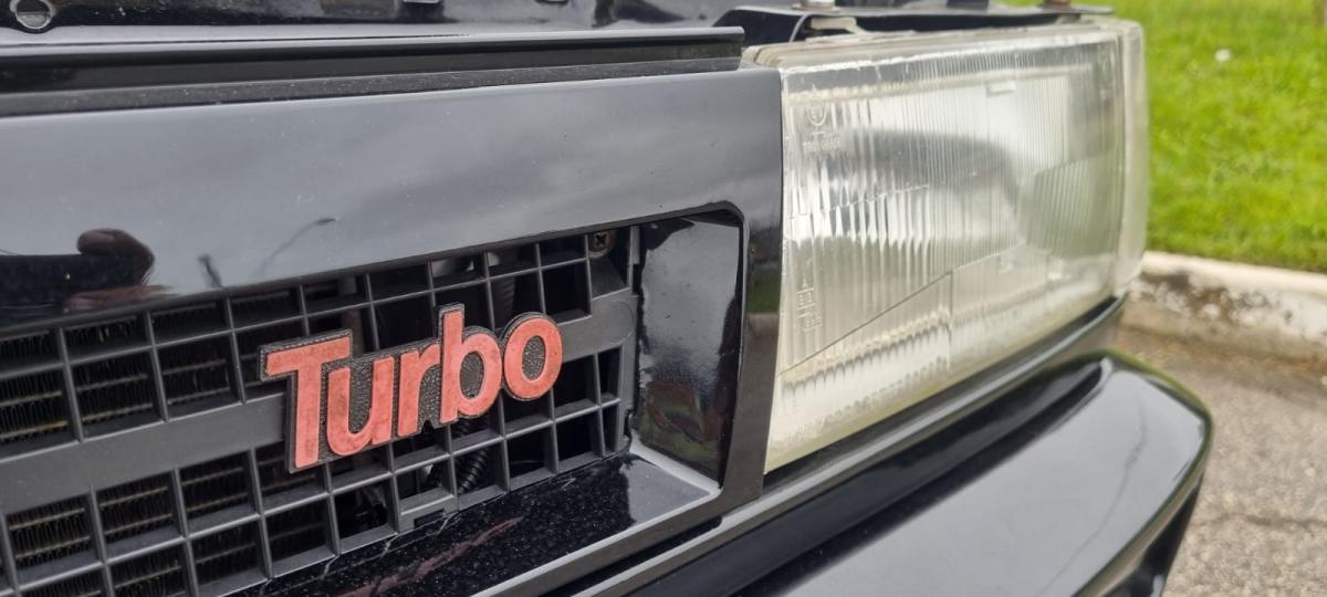 Uno - Foto #11 do anúncio à venda de Carro clássico