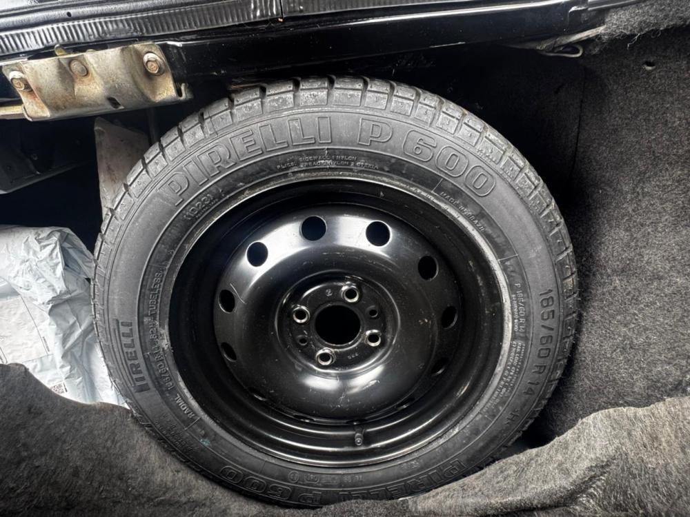 Uno - Foto #19 do anúncio à venda de Carro clássico