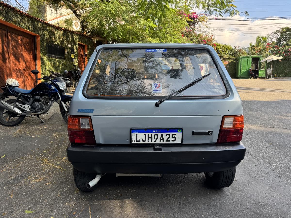 Uno - Foto #4 do anúncio à venda de Carro clássico
