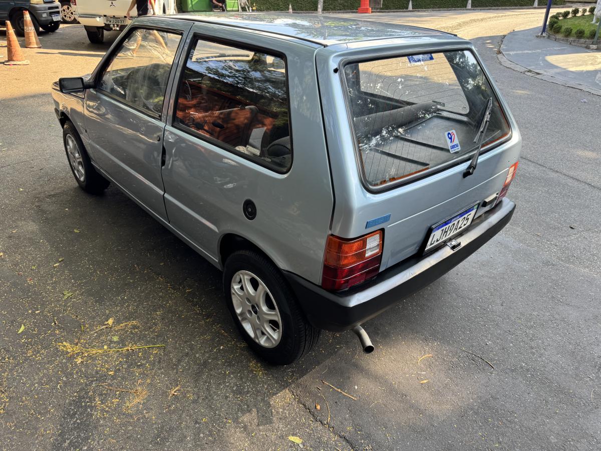Uno - Foto #13 do anúncio à venda de Carro clássico