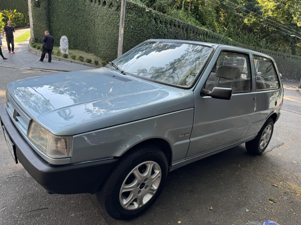 Uno - Foto #17 do anúncio à venda de Carro clássico