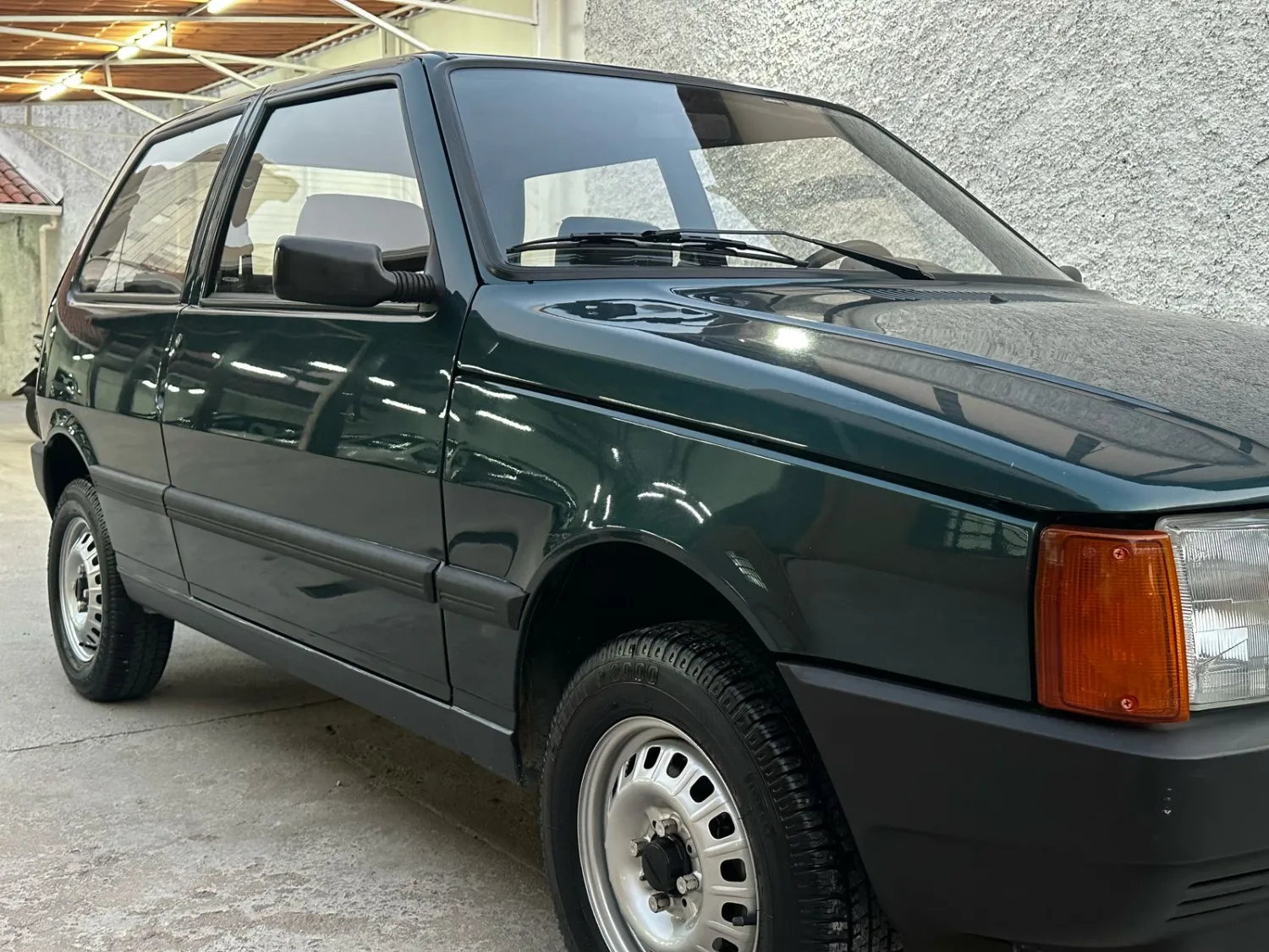 Uno - Foto #9 do anúncio à venda de Carro clássico