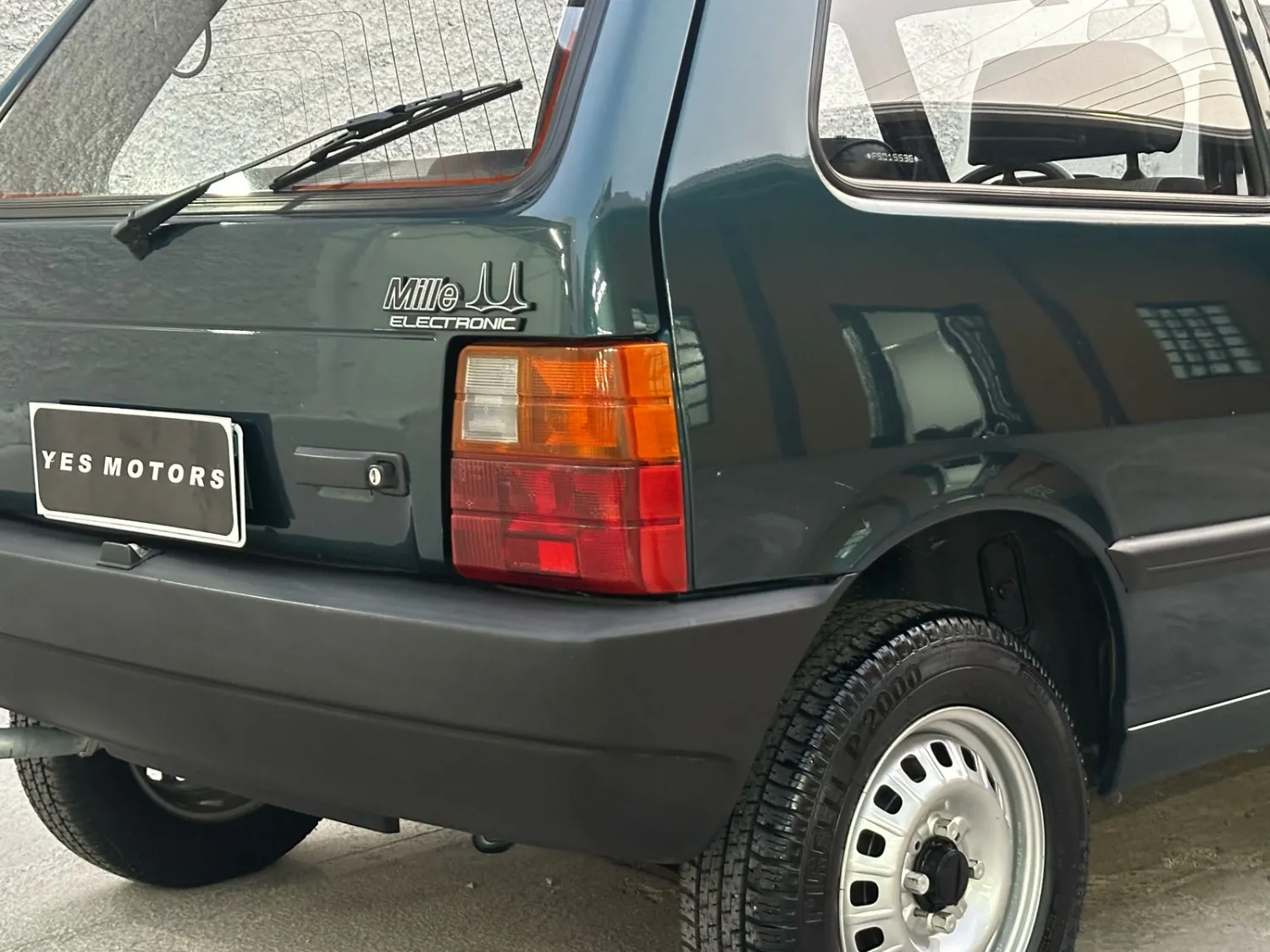 Uno - Foto #17 do anúncio à venda de Carro clássico