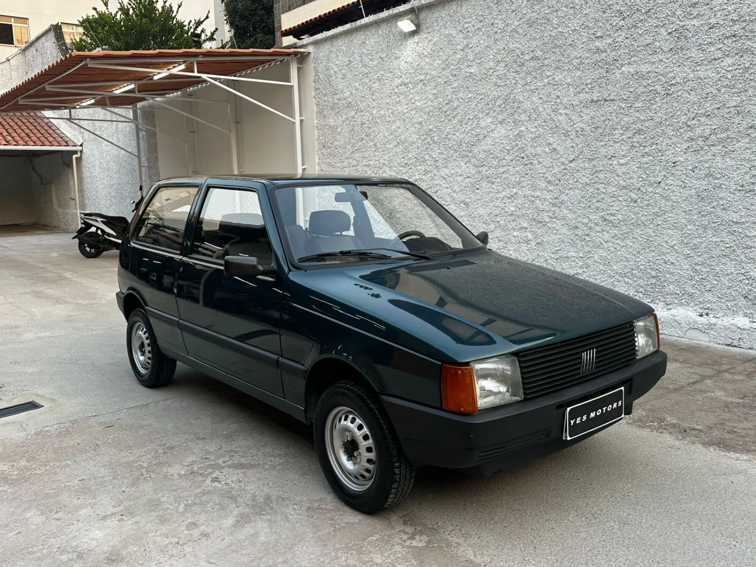 Uno - Foto #32 do anúncio à venda de Carro clássico