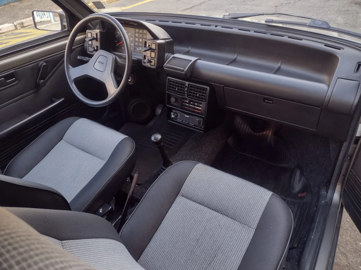 avv-fiat-uno-venda-0c2fdd0-imagem-008