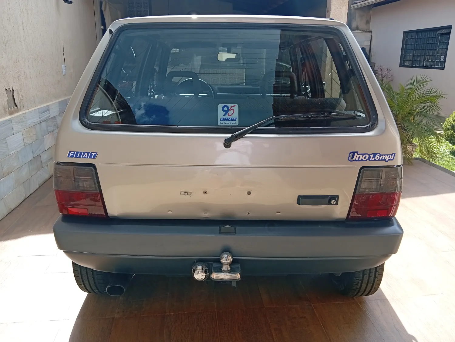 Uno - Foto #5 do anúncio à venda de Carro clássico