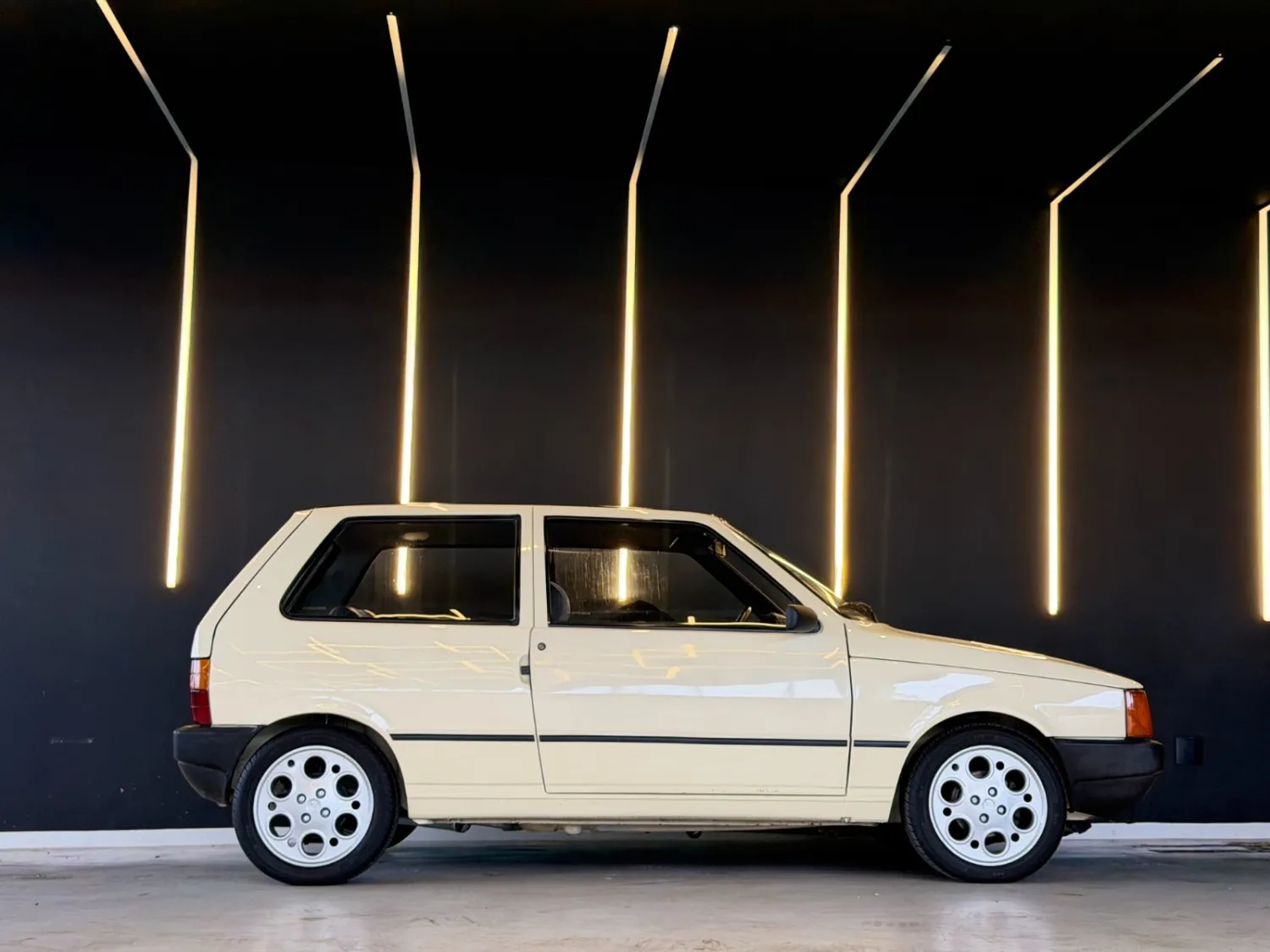avv-fiat-uno-venda-2cc9a40-imagem-004