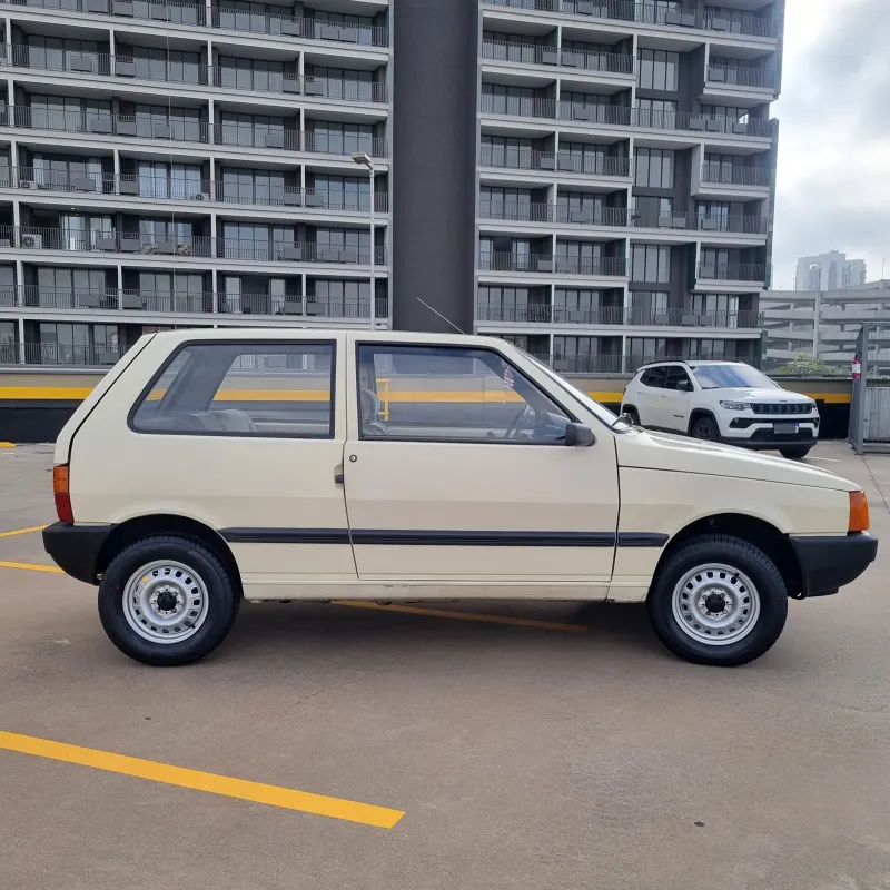 Uno - Foto #8 do anúncio à venda de Carro clássico
