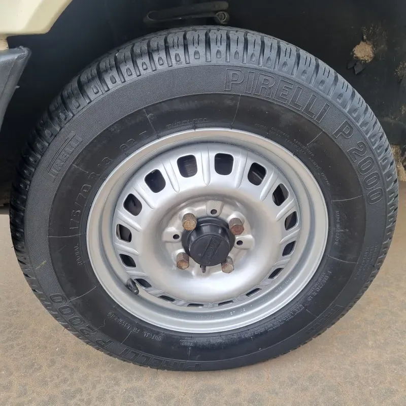 Uno - Foto #26 do anúncio à venda de Carro clássico