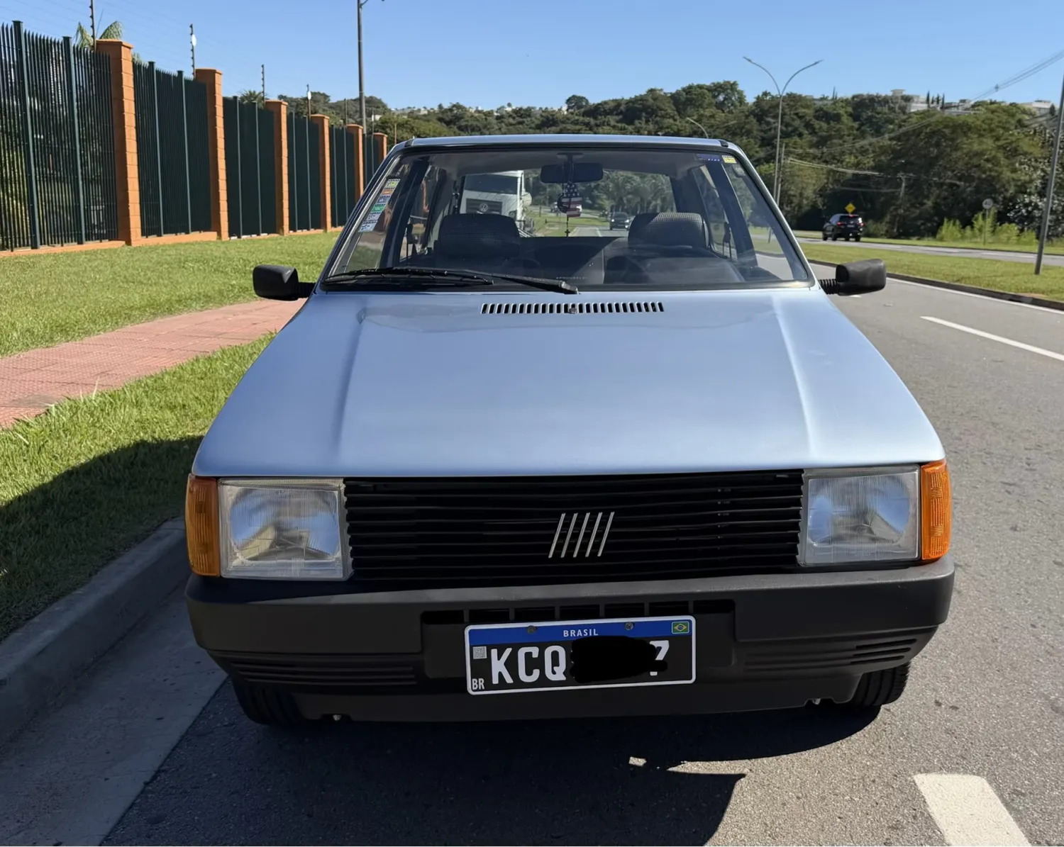 Uno - Foto #7 do anúncio à venda de Carro clássico