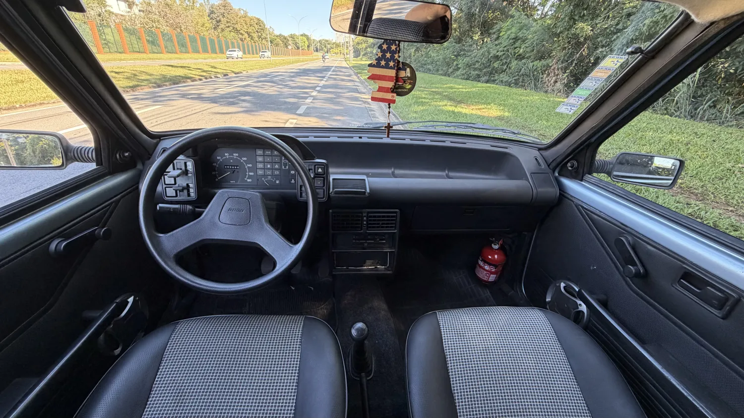 Uno - Foto #8 do anúncio à venda de Carro clássico