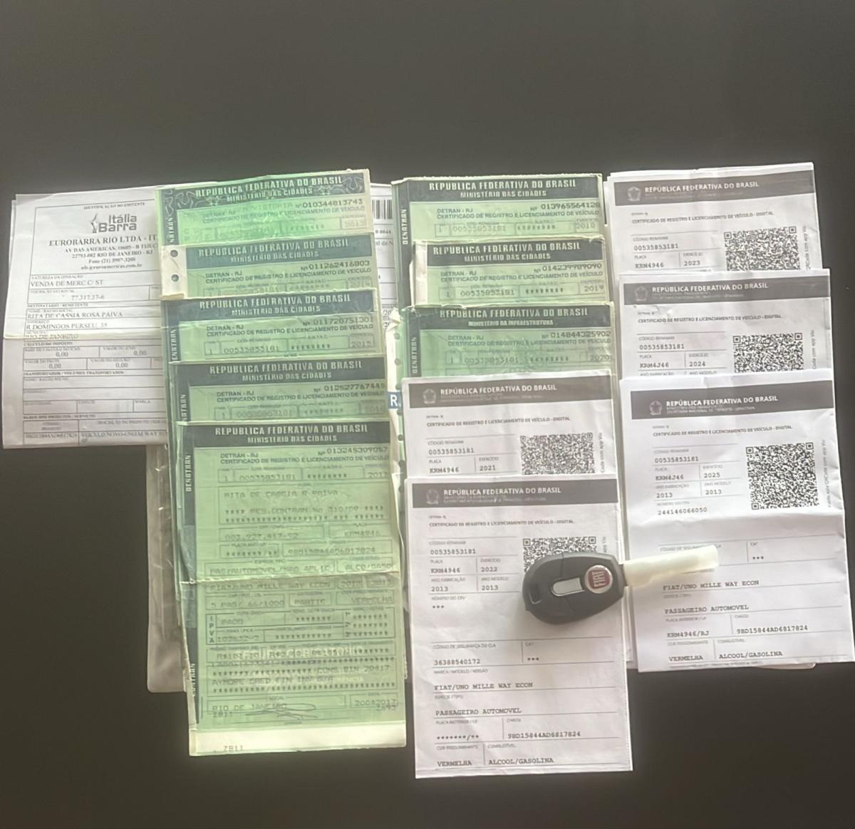 Uno - Foto #16 do anúncio à venda de Carro clássico