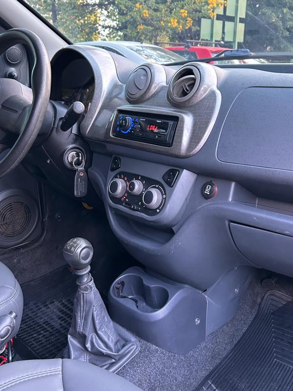 Uno - Foto #12 do anúncio à venda de Carro clássico