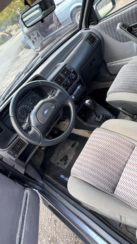 Escort - Foto #4 do anúncio à venda de Carro clássico