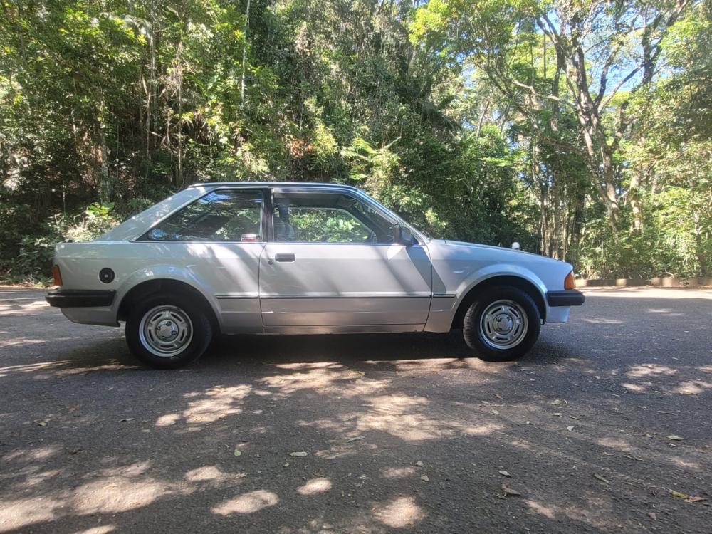 Escort - Foto #22 do anúncio à venda de Carro clássico