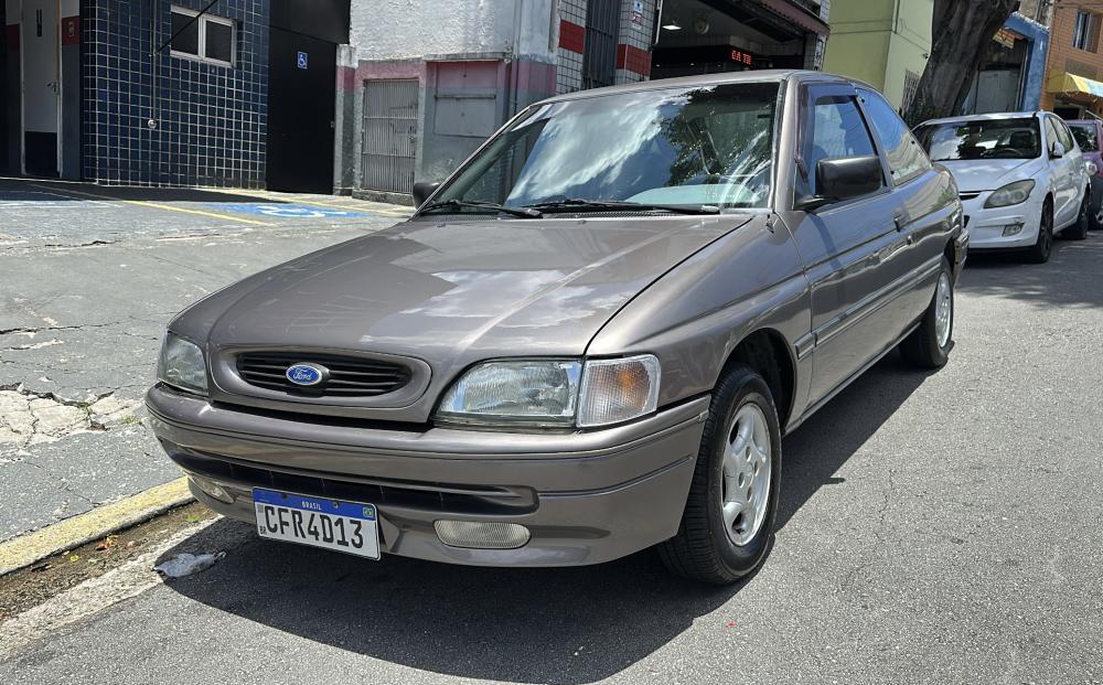 Escort - Foto #3 do anúncio à venda de Carro clássico