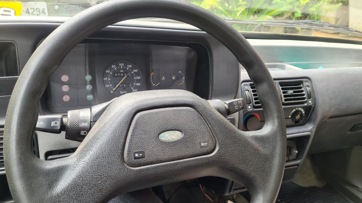 Escort - Foto #21 do anúncio à venda de Carro clássico