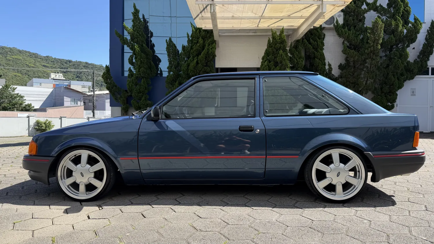 Escort - Foto #4 do anúncio à venda de Carro clássico