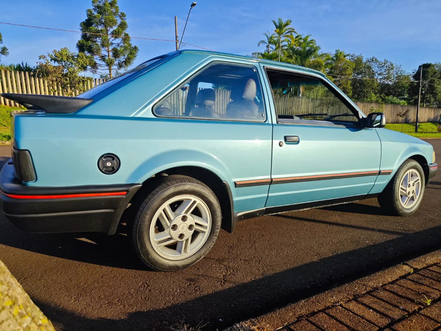 Escort - Foto #4 do anúncio à venda de Carro clássico