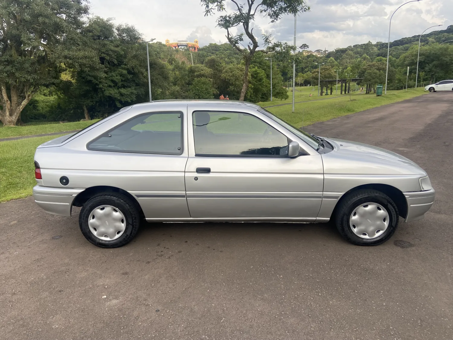 Escort - Foto #9 do anúncio à venda de Carro clássico