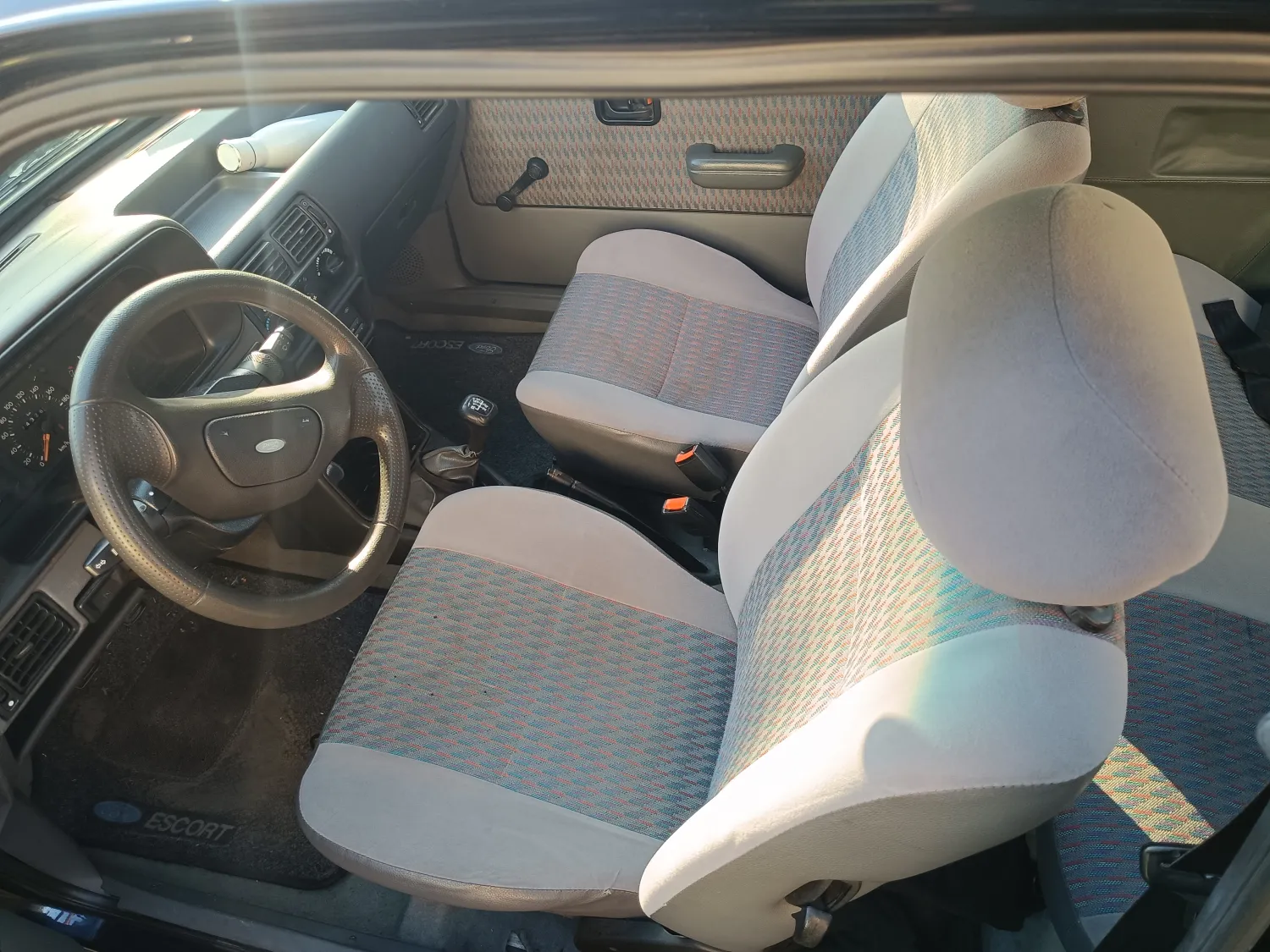 Escort - Foto #9 do anúncio à venda de Carro clássico