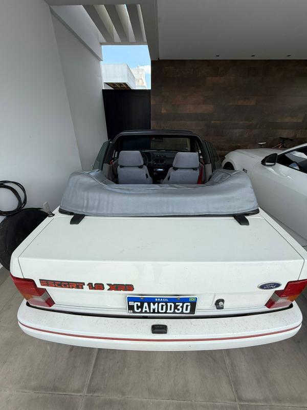 Escort - Foto #2 do anúncio à venda de Carro clássico