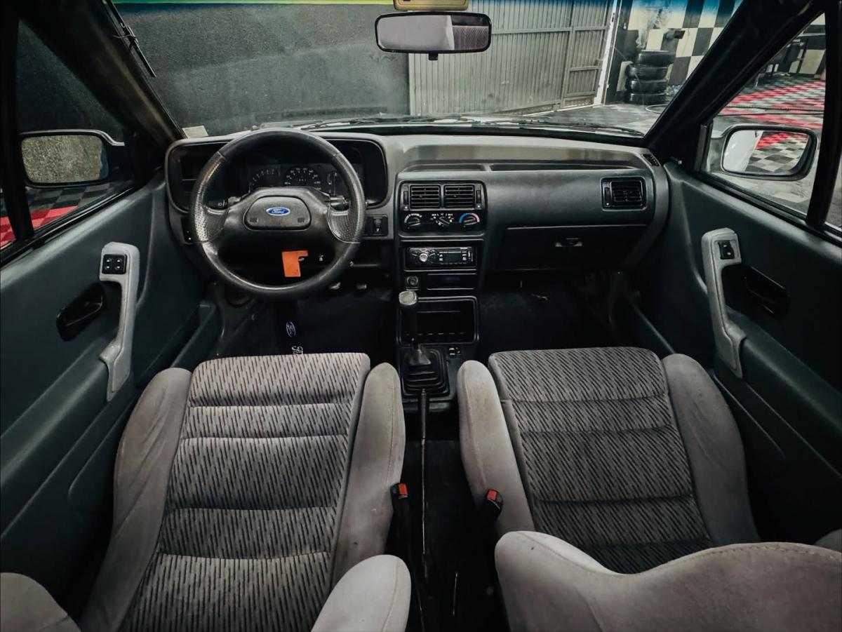 Escort - Foto #8 do anúncio à venda de Carro clássico