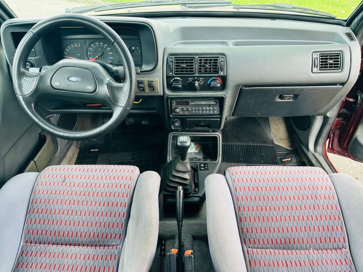 Escort - Foto #4 do anúncio à venda de Carro clássico