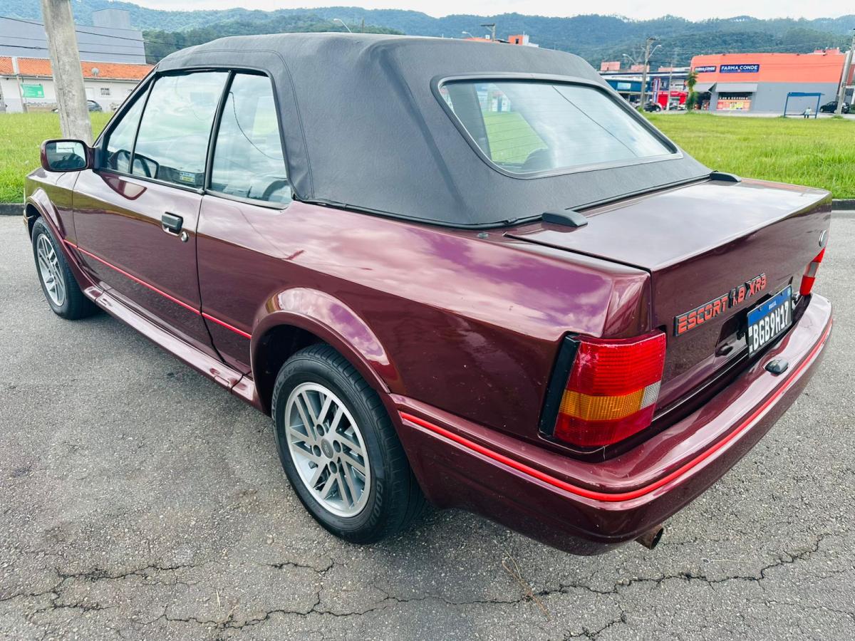 Escort - Foto #14 do anúncio à venda de Carro clássico